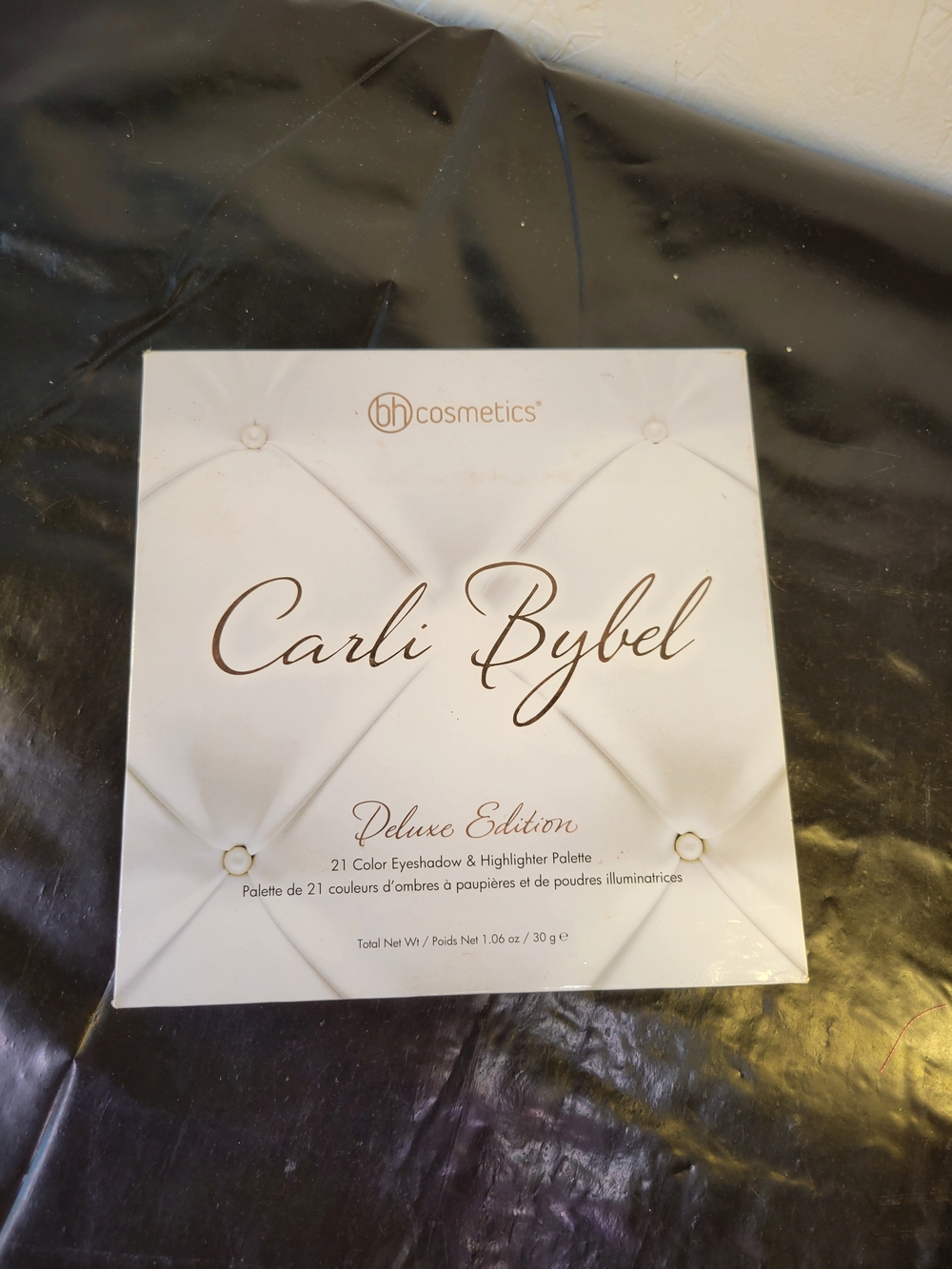 BH Cosmetics Carli Bybel Deluxe Edition Eyeshadow & Highlighter Palette, 21
